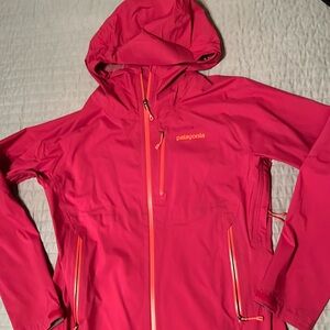 Patagonia Wind/light rain coat